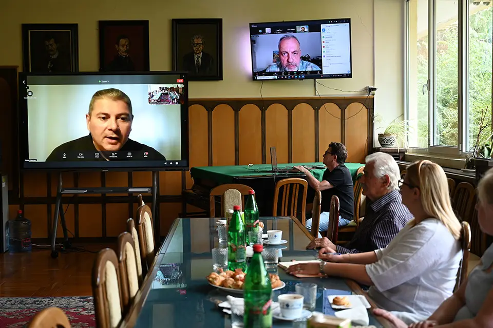 31-okrugli-sto-10 31-okrugli-sto-10