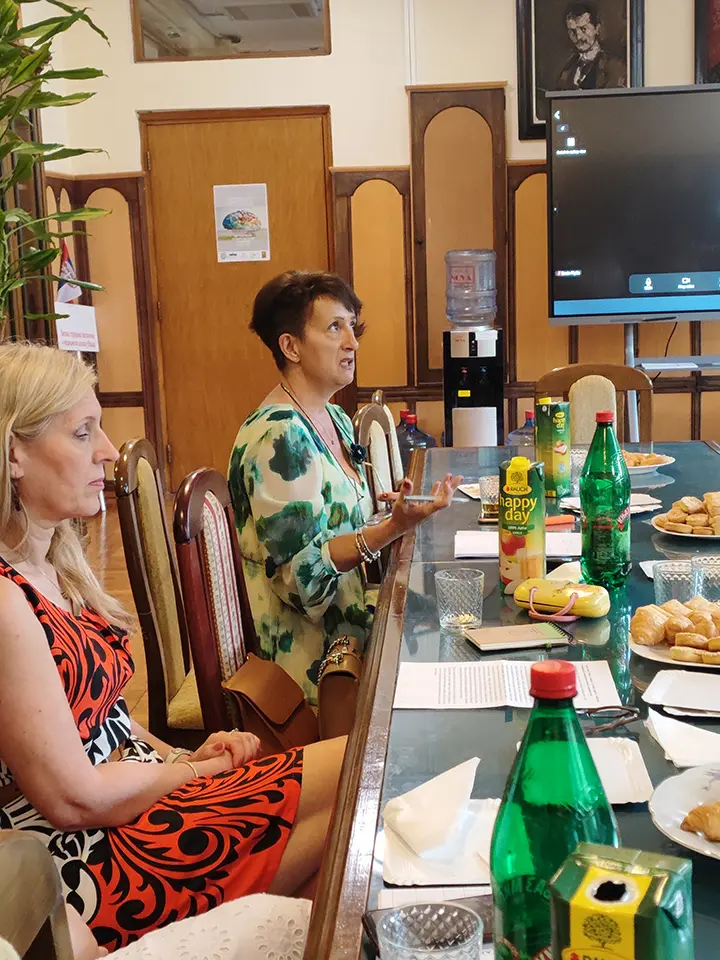 31-okrugli-sto-47 31-okrugli-sto-47