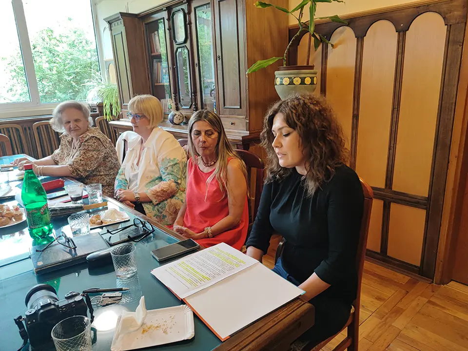 31-okrugli-sto-48 31-okrugli-sto-48